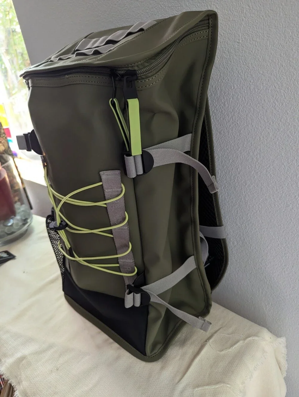 RAINS Trail Mountaineer Waterproof Backpack 22L - Green NWT